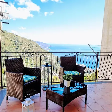 Tao Charming Apartment Taormina Exterior photo